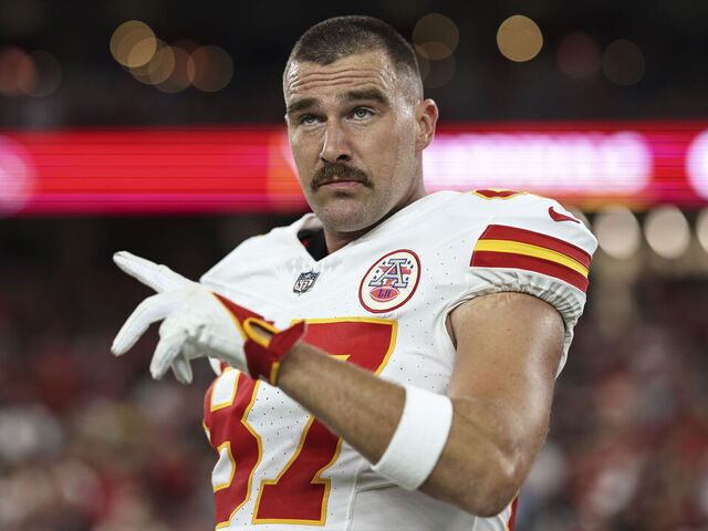 GLENDALE, ARIZONA - AUGUST 19: Travis Kelce #87 of the Kansas City Chiefs reacts prior to an NFL preseason football game between the Arizona Cardinals and the Kansas City Chiefs at State Farm Stadium on August 19, 2023 in Glendale, Arizona.