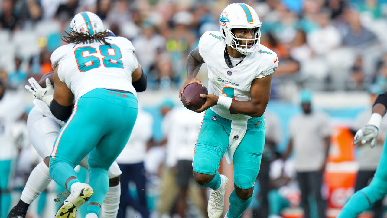 Dolphins' Tua talks training, helmet to reduce concussions