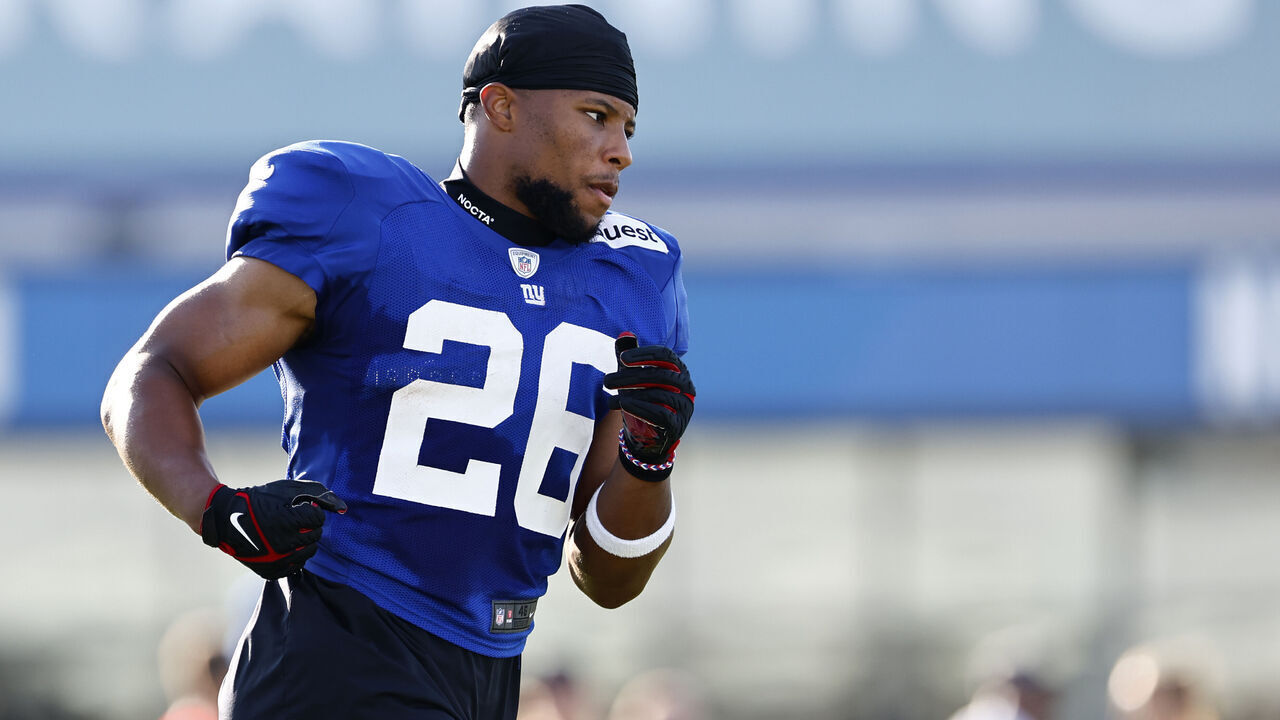 EAST RUTHERFORD, NEW JERSEY - AUGUST 01: Running back Saquon Barkley #26 of the New York Giants during training camp at NY Giants Quest Diagnostics Training Center on August 1, 2023 in East Rutherford, New Jersey.
