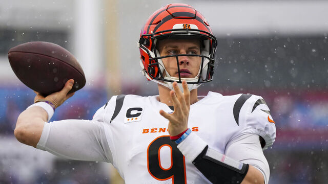 ORCHARD PARK, NY - JANUARY 22: Joe Burrow #9 of the Cincinnati Bengals warms up against the Buffalo Bills at Highmark Stadium on January 22, 2023 in Orchard Park, New York.