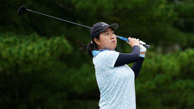 CINCINNATI, OHIO - SEPTEMBER 07: Ruixin Liu of China plays her shot from the fifth tee during the first round of the Kroger Queen City Championship presented by P&G at Kenwood Country Club on September 07, 2023 in Cincinnati, Ohio.