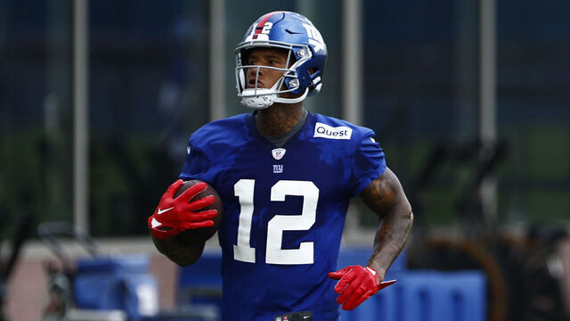 EAST RUTHERFORD, NEW JERSEY - JUNE 14: Tight end Darren Waller #12 of the New York Giants runs a drill during the teams mini camp at Quest Training Center on June 14, 2023 in East Rutherford, New Jersey.