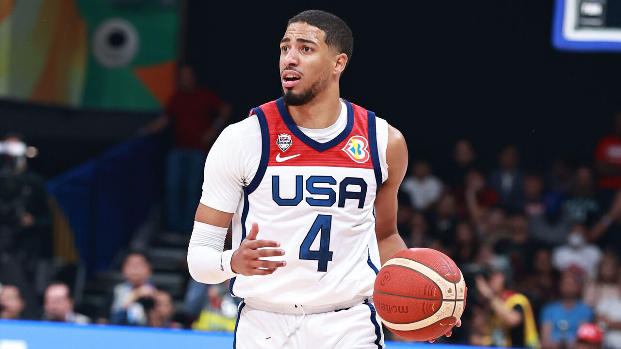 MANILA, PHILIPPINES - SEPTEMBER 8: Tyrese Haliburton #4 of the Senior Men's National Team handles the ball during the game in the semi-finals as part of the 2023 FIBA World Cup on September 8, 2023 at Mall of Asia Arena in Manila, Philippines. NOTE TO USER: User expressly acknowledges and agrees that, by downloading and/or using this photograph, user is consenting to the terms and conditions of the Getty Images License Agreement. Mandatory Copyright Notice: Copyright 2023 NBAE