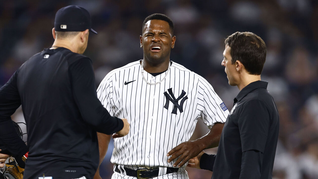 Aug. 5, 2015 - New York, New York, U.S. - Yankees' LUIS SEVERINO in the 1st  inning, New