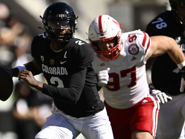 Colorado Football debuts brand new uniform combination for home opener