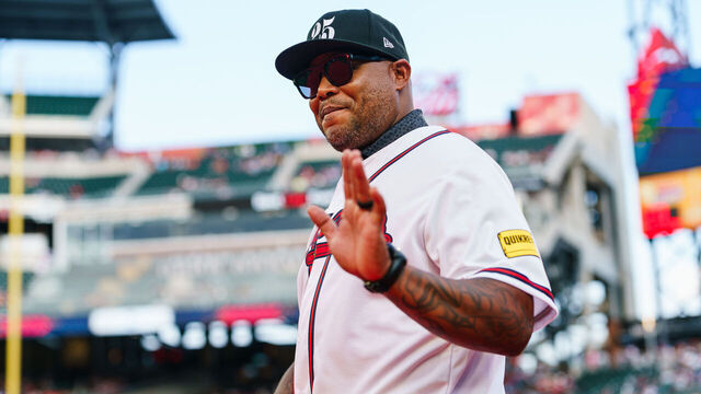 ATLANTA, GA - AUGUST 18: Andrew Jones during the alumni weekend red carpet roll call before the game against the San Francisco Giants at Truist Park on August 18, 2023 in Atlanta, Georgia.