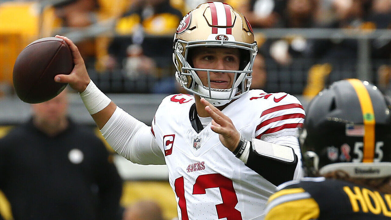 PITTSBURGH, PENNSYLVANIA - SEPTEMBER 10: Brock Purdy #13 of the San Francisco 49ers throws a pass in the first quarter against the Pittsburgh Steelers at Acrisure Stadium on September 10, 2023 in Pittsburgh, Pennsylvania.