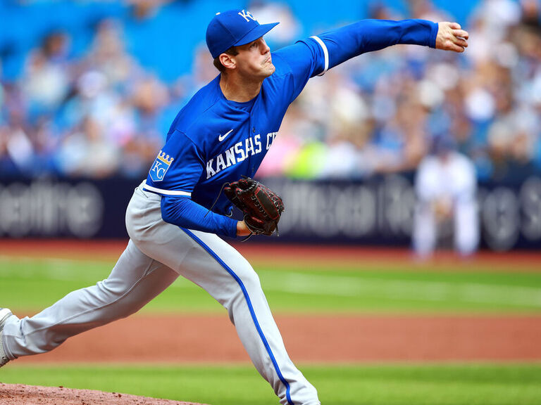 Watch: Royals' Ragans throws 3 straight wild pitches to give up lead in ...