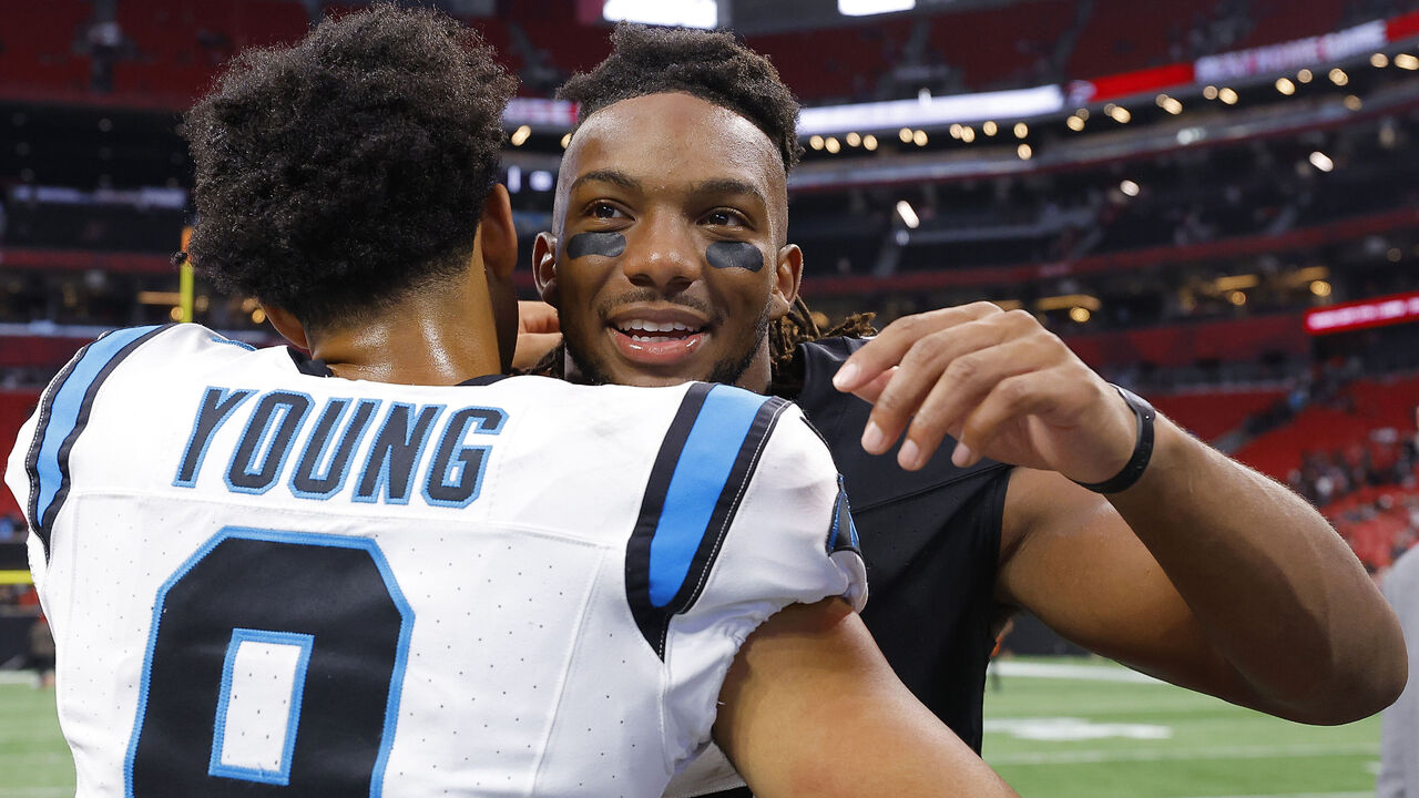 Robinson outshines top pick Bryce Young as Falcons knock off Panthers 24-10