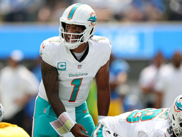 Grading the Dolphins' 36-34 win over the Los Angeles Chargers