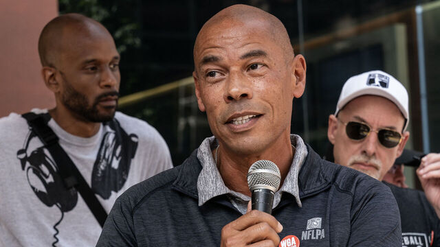 NEW YORK, UNITED STATES - 2023/07/26: Executive Director NFL (National Football League) players Association Lloyd Howell speaks as striking members of Writers Guild of America picketing in front of CBS Broadcast Center on theme Sport Writers Picket. Executives from NHL Players Association, NFL Players Association, MLB Players Association joined and spoke during picket.