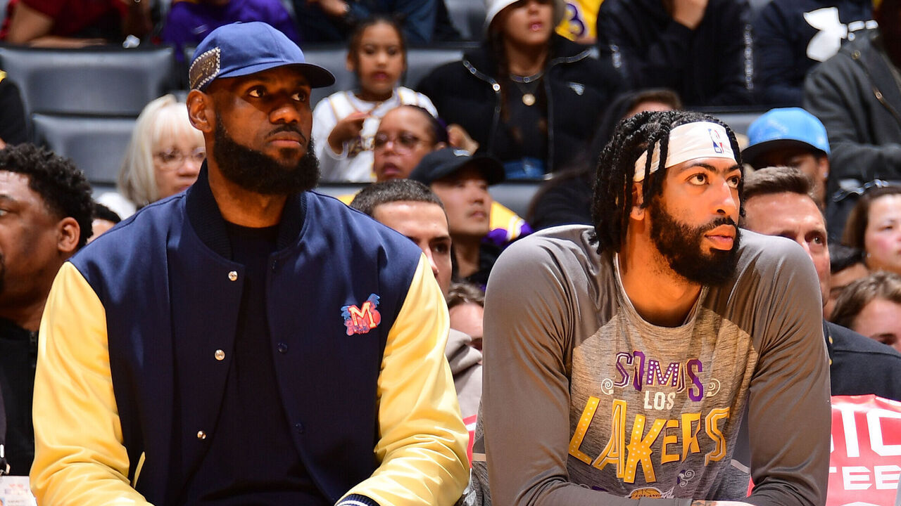 LOS ANGELES, CA - MARCH 3: Anthony Davis #3 and LeBron James #6 of the Los Angeles Lakers look on from the bench during the game against the Minnesota Timberwolves on March 3, 2023 at Crypto.Com Arena in Los Angeles, California. NOTE TO USER: User expressly acknowledges and agrees that, by downloading and/or using this Photograph, user is consenting to the terms and conditions of the Getty Images License Agreement. Mandatory Copyright Notice: Copyright 2023 NBAE