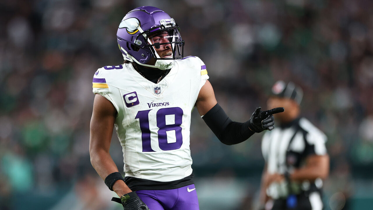 PHILADELPHIA, PENNSYLVANIA - SEPTEMBER 14: Justin Jefferson #18 of the Minnesota Vikings looks on during the second half against the Philadelphia Eagles at Lincoln Financial Field on September 14, 2023 in Philadelphia, Pennsylvania.