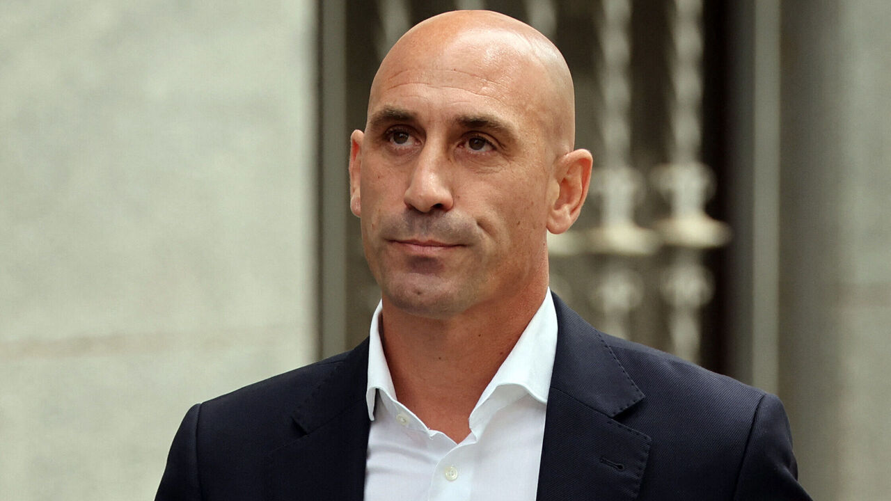 Former president of the Spanish football federation Luis Rubiales leaves the Audiencia Nacional court in Madrid on September 15, 2023. Five days after resigning as Spain's football chief, Luis Rubiales was due in court today on sexual assault charges over forcibly kissing women's World Cup player Jenni Hermoso. The 46-year-old has been summoned to Madrid's Audiencia Nacional court at midday (1000 GMT) where he will appear before Judge Francisco de Jorge who is heading up the investigation.