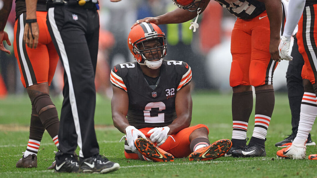 Browns injury report puts spotlight on Alex Wright, Isaac Rochell