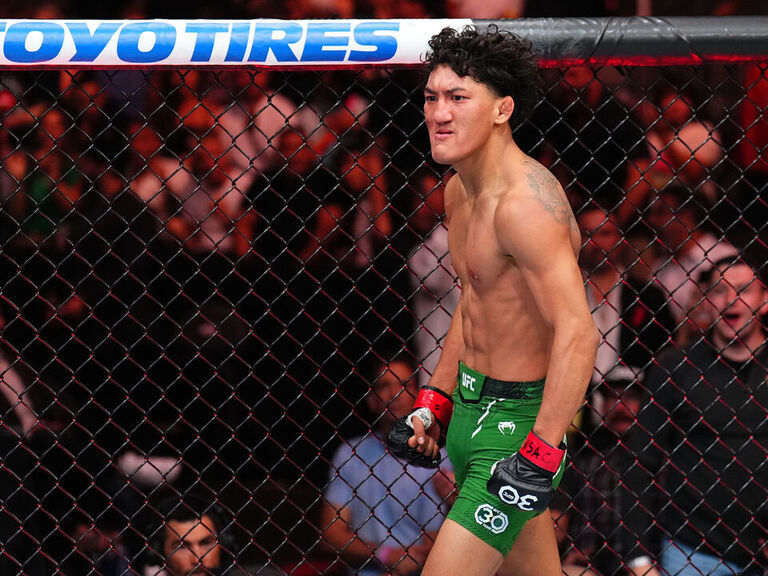 Watch: Raul Rosas Jr. gets back on track with violent finish at Noche ...