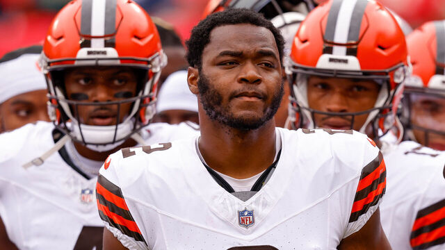 KANSAS CITY, MISSOURI - AUGUST 26: Amari Cooper #2 of the Cleveland Browns walks back to the locker room following warmups prior to a preseason game against the Kansas City Chiefs at GEHA Field at Arrowhead Stadium on August 26, 2023 in Kansas City, Missouri.