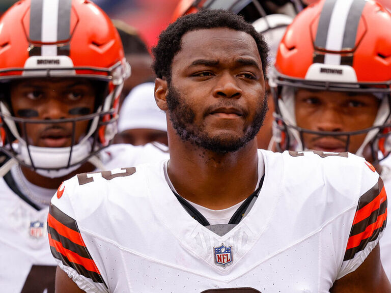 Report: Browns' Cooper Unlikely To Play MNF After Aggravating Groin ...