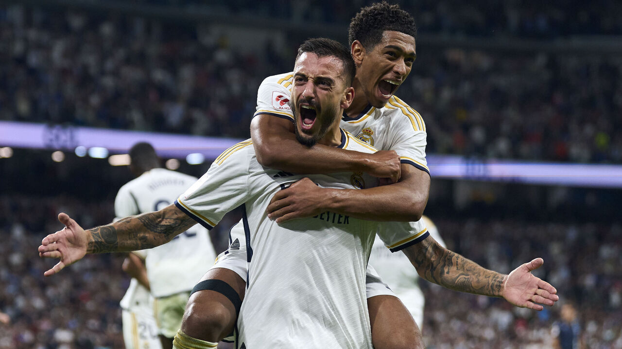 MADRID, SPAIN - SEPTEMBER 17: Joselu of Real Madrid CF celebrates after scoring his team's second goal during the LaLiga EA Sports match between Real Madrid CF and Real Sociedad at Estadio Santiago Bernabeu on September 17, 2023 in Madrid, Spain.