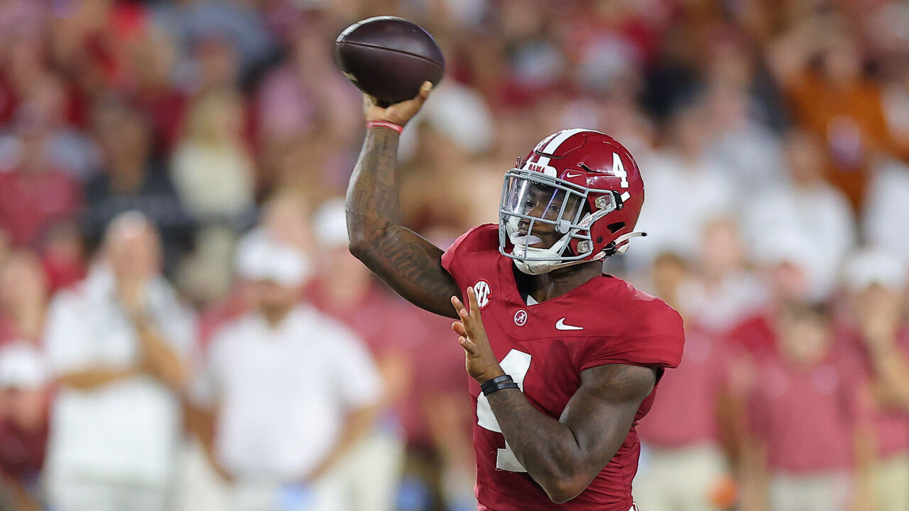TUSCALOOSA, ALABAMA - SEPTEMBER 09: Jalen Milroe #4 of the Alabama Crimson Tide throws the ball for a touchdown during the fourth quarter against the Texas Longhorns at Bryant-Denny Stadium on September 09, 2023 in Tuscaloosa, Alabama.