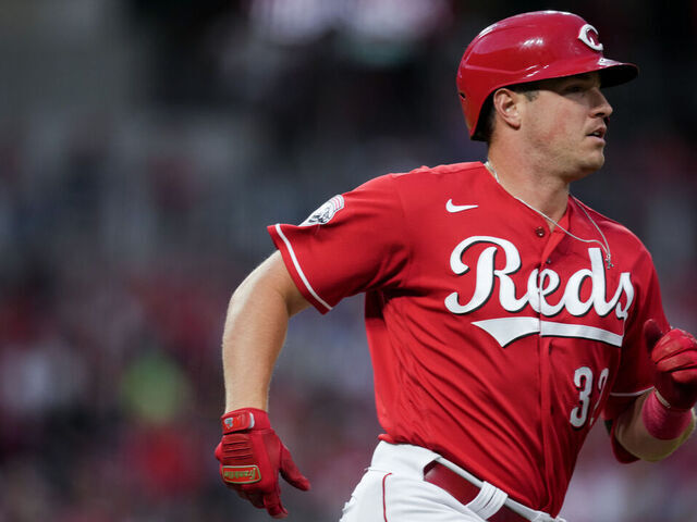 CINCINNATI, OHIO - SEPTEMBER 09: Hunter Renfroe #32 of the Cincinnati Reds runs the bases against the St. Louis Cardinals at Great American Ball Park on September 09, 2023 in Cincinnati, Ohio.