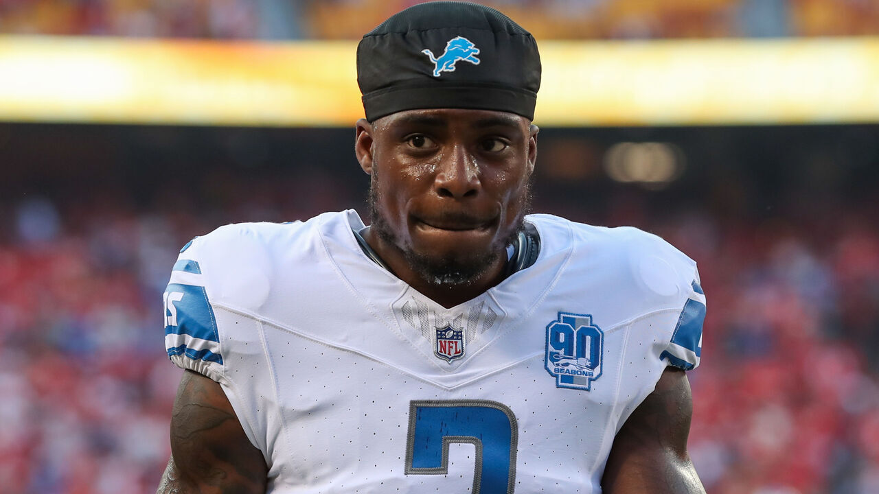 KANSAS CITY, MO - SEPTEMBER 07: Detroit Lions safety C.J. Gardner-Johnson (2) before a game between the Detroit Lions and Kansas City Chiefs on Sep 7, 2023 at GEHA Field at Arrowhead Stadium in Kansas City, MO.