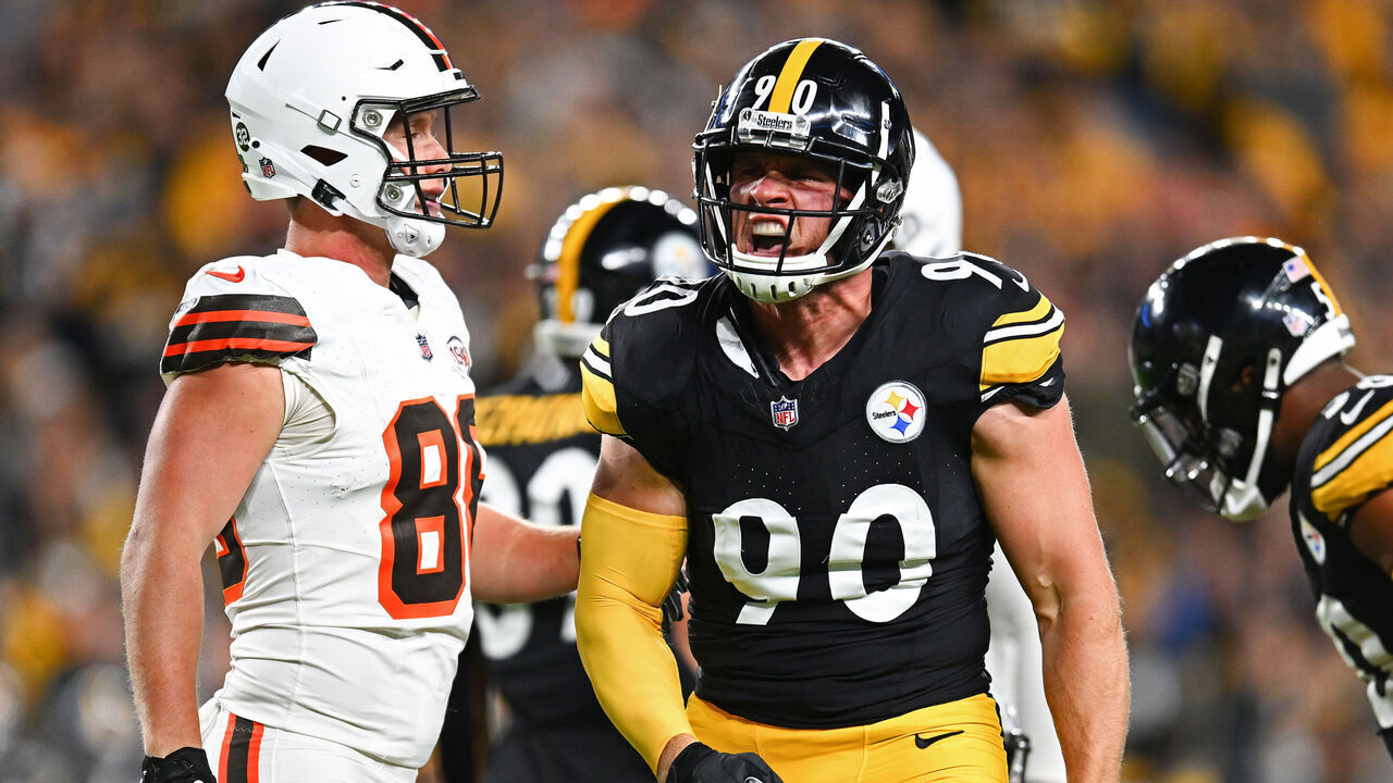 PITTSBURGH, PENNSYLVANIA - SEPTEMBER 18: T.J. Watt #90 of the Pittsburgh Steelers celebrates a tackle against the Cleveland Browns during the first quarter at Acrisure Stadium on September 18, 2023 in Pittsburgh, Pennsylvania.