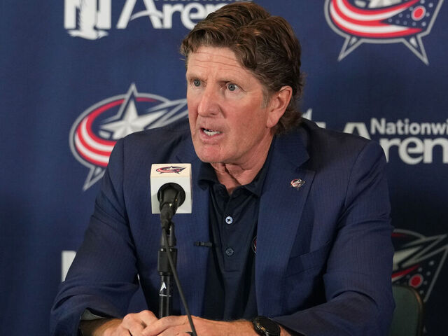 NHL clears Babcock ahead of potential Oilers hire