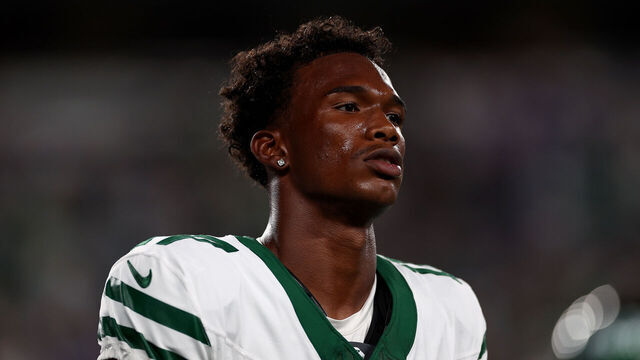 EAST RUTHERFORD, NEW JERSEY - SEPTEMBER 11: Garrett Wilson #17 of the New York Jets looks on before the game against the Buffalo Bills at MetLife Stadium on September 11, 2023 in East Rutherford, New Jersey.