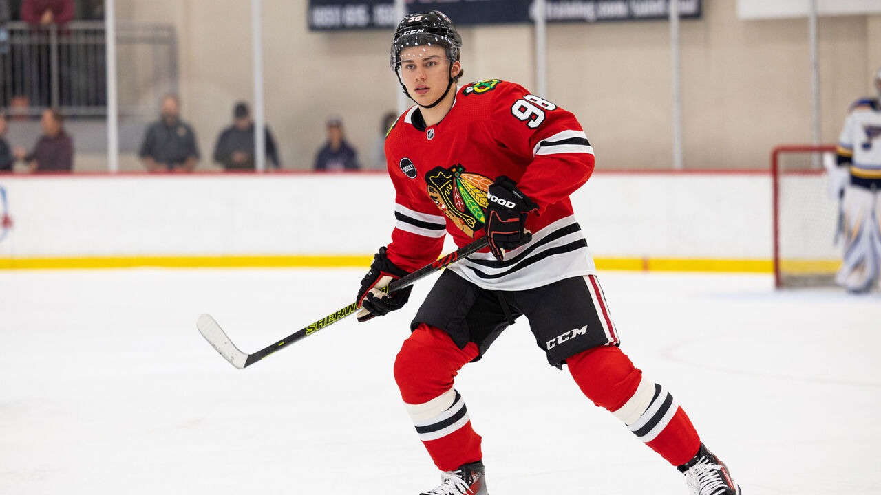 ST PAUL, MINNESOTA - SEPTEMBER 16: Connor Bedard #98 of the Chicago Blackhawks looks towards the bench during the first period of the Tom Kurvers Prospect Showcase against the St Louis Blues on September 16, 2023 in St Paul, Minnesota.