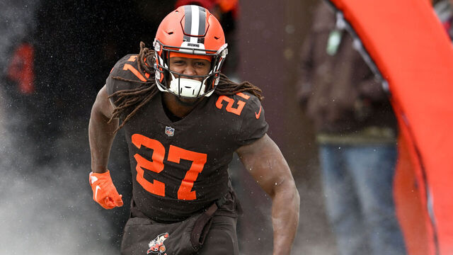 CLEVELAND, OHIO - DECEMBER 24: Kareem Hunt #27 of the Cleveland Browns runs onto the field prior to a game against the New Orleans Saints at FirstEnergy Stadium on December 24, 2022 in Cleveland, Ohio.