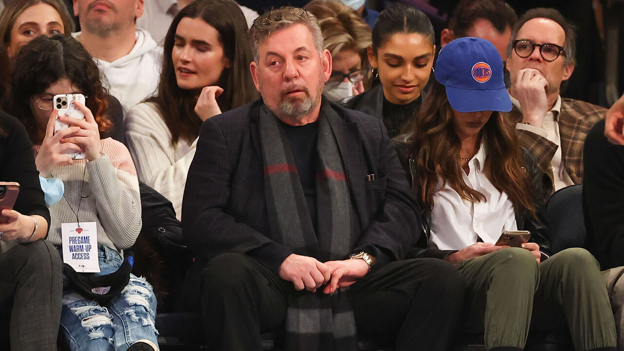 NEW YORK, NY - FEBRUARY 02: New York Knicks owner James L. Dolan sits courtside during the game against the Memphis Grizzlies on February 2, 2022 at Madison Square Garden in New York City.