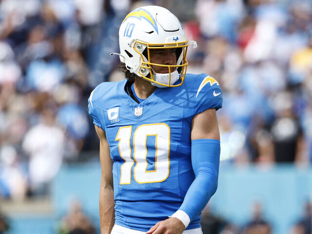 Justin Herbert of the Los Angeles Chargers throws the ball during the  News Photo - Getty Images