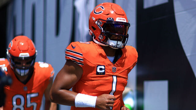TAMPA, FLORIDA - SEPTEMBER 17: Justin Fields #1 of the Chicago Bears jogs onto the field before his game against the Tampa Bay Buccaneers at Raymond James Stadium on September 17, 2023 in Tampa, Florida.