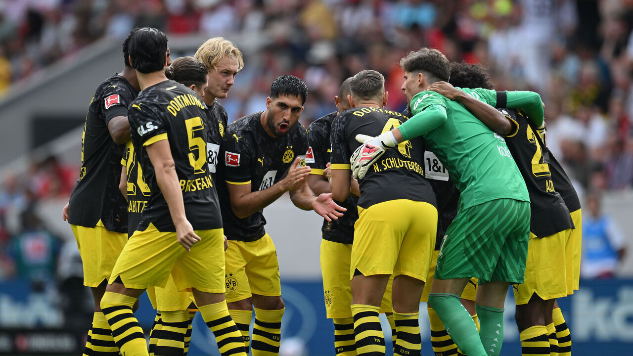 FREIBURG IM BREISGAU, GERMANY - SEPTEMBER 16: The players of Dortmund motivate themselves prior to the Bundesliga match between Sport-Club Freiburg and Borussia Dortmund at Europa-Park Stadion on September 16, 2023 in Freiburg im Breisgau, Germany.