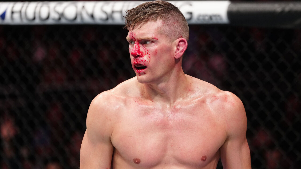 ORLANDO, FLORIDA - DECEMBER 03: Stephen Thompson is seen in the Octagon during his welterweight fight against Kevin Holland during the UFC Fight Night event at Amway Center on December 03, 2022 in Orlando, Florida.
