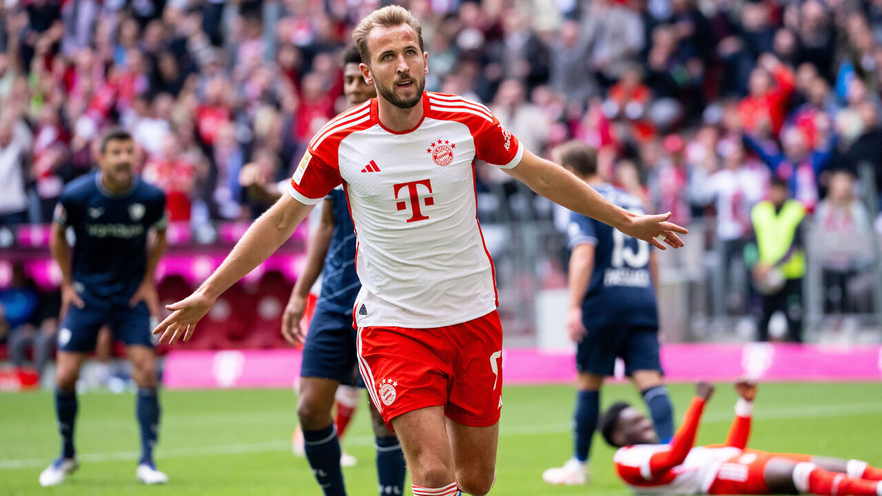 23 September 2023, Bavaria, Munich: Soccer: Bundesliga, Bayern Munich - VfL Bochum, Matchday 5 at Allianz Arena. Harry Kane of Munich celebrates his goal to make it 2:0. Photo: Sven Hoppe/dpa - IMPORTANT NOTE: In accordance with the requirements of the DFL Deutsche Fußball Liga and the DFB Deutscher Fußball-Bund, it is prohibited to use or have used photographs taken in the stadium and/or of the match in the form of sequence pictures and/or video-like photo series.