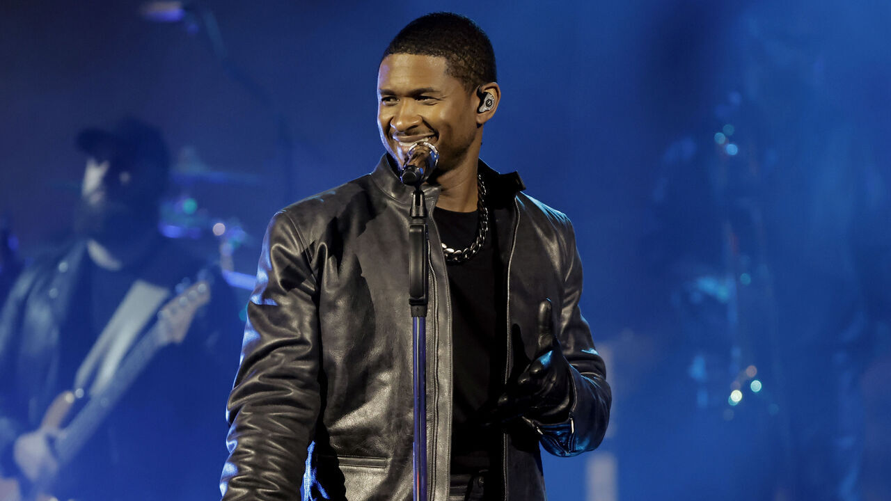 INGLEWOOD, CALIFORNIA: (FOR EDITORIAL USE ONLY) In this image released on August 2, Usher performs onstage during a taping of iHeartRadio’s Living Black 2023 Block Party in Inglewood, California.