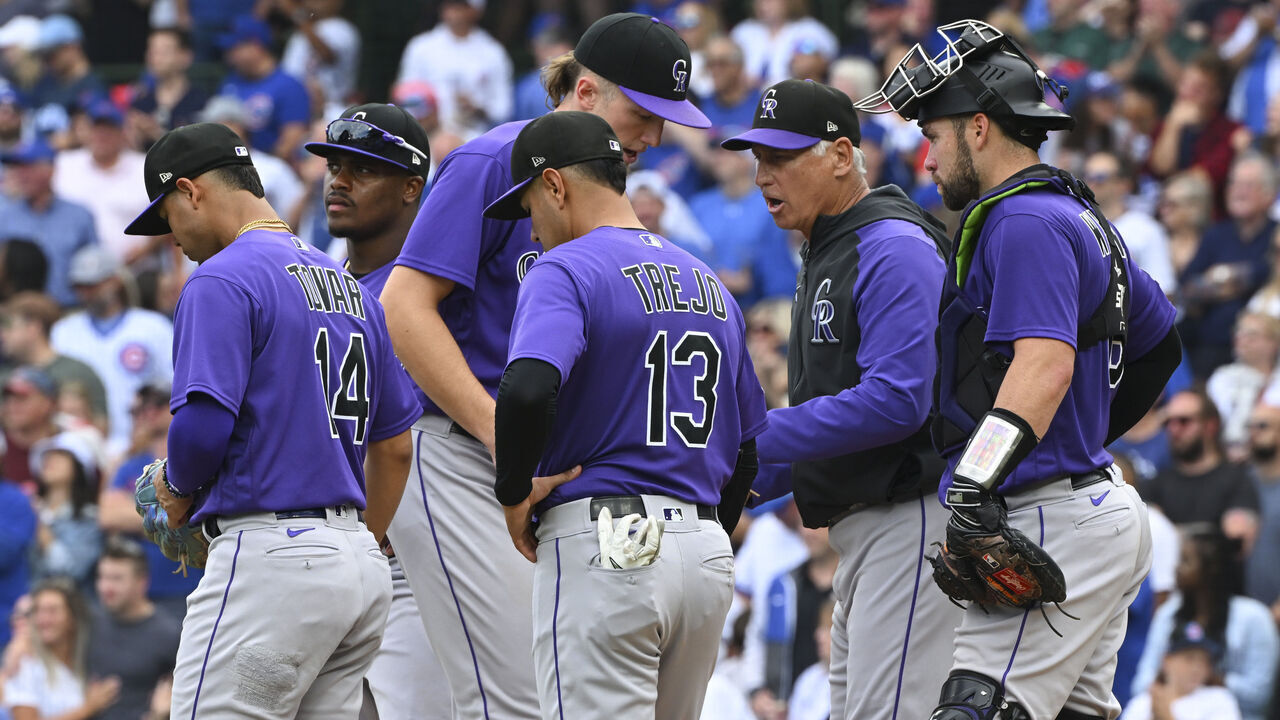 CHICAGO, ILLINOIS - SEPTEMBER 24: Manager Bud Black (2nd R) #10 of the Colorado Rockies visits the mound to make a pitching change during the sixth inning of a game against the Chicago Cubs at Wrigley Field on September 24, 2023 in Chicago, Illinois. The Cubs defeated the Rockies 4-3.