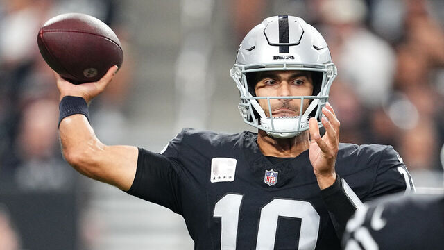 LAS VEGAS, NEVADA - SEPTEMBER 24: Jimmy Garoppolo #10 of the Las Vegas Raiders passes against the Pittsburgh Steelers during the first quarter at Allegiant Stadium on September 24, 2023 in Las Vegas, Nevada.