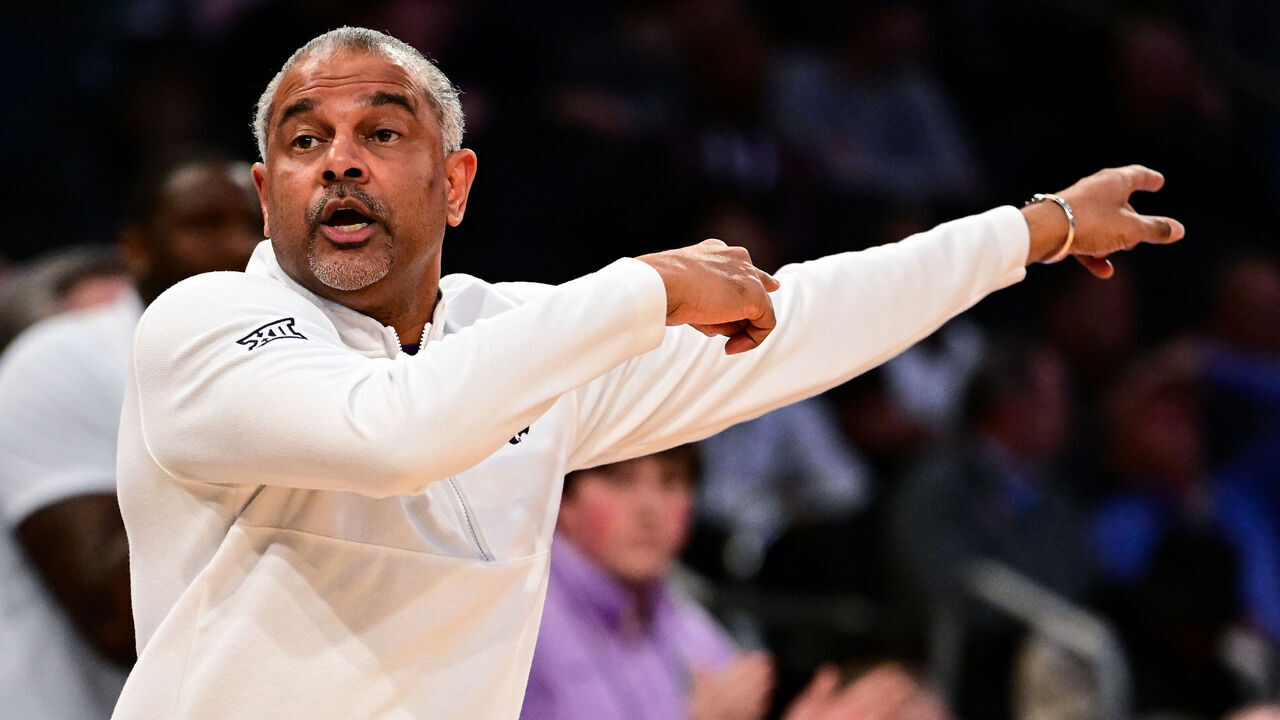 NEW YORK, NEW YORK - MARCH 23: Head coach Jerome Tang of the Kansas State Wildcats gestures during the first half of the game against the Michigan State Spartans during the Sweet Sixteen round of the 2023 NCAA Men's Basketball Tournament held at Madison Square Garden on March 23, 2023 in New York City.