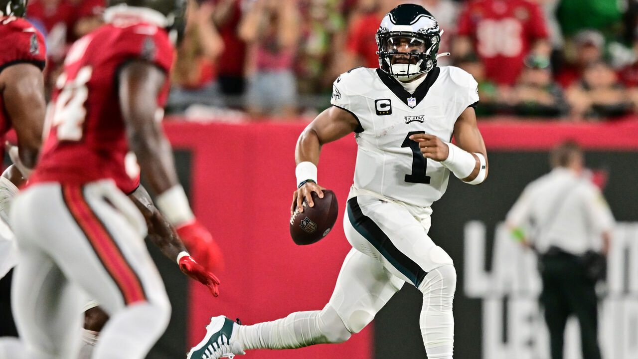 TAMPA, FLORIDA - SEPTEMBER 25: Jalen Hurts #1 of the Philadelphia Eagles scrambles during the second quarter against the Tampa Bay Buccaneers at Raymond James Stadium on September 25, 2023 in Tampa, Florida.