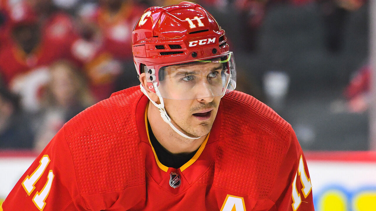 CALGARY, CANADA - APRIL 2: Mikael Backlund #11 of the Calgary Flames in action against the Anaheim Ducks during an NHL game at Scotiabank Saddledome on April 2, 2023 in Calgary, Alberta, Canada. The Flames defeated the Ducks 5-4.