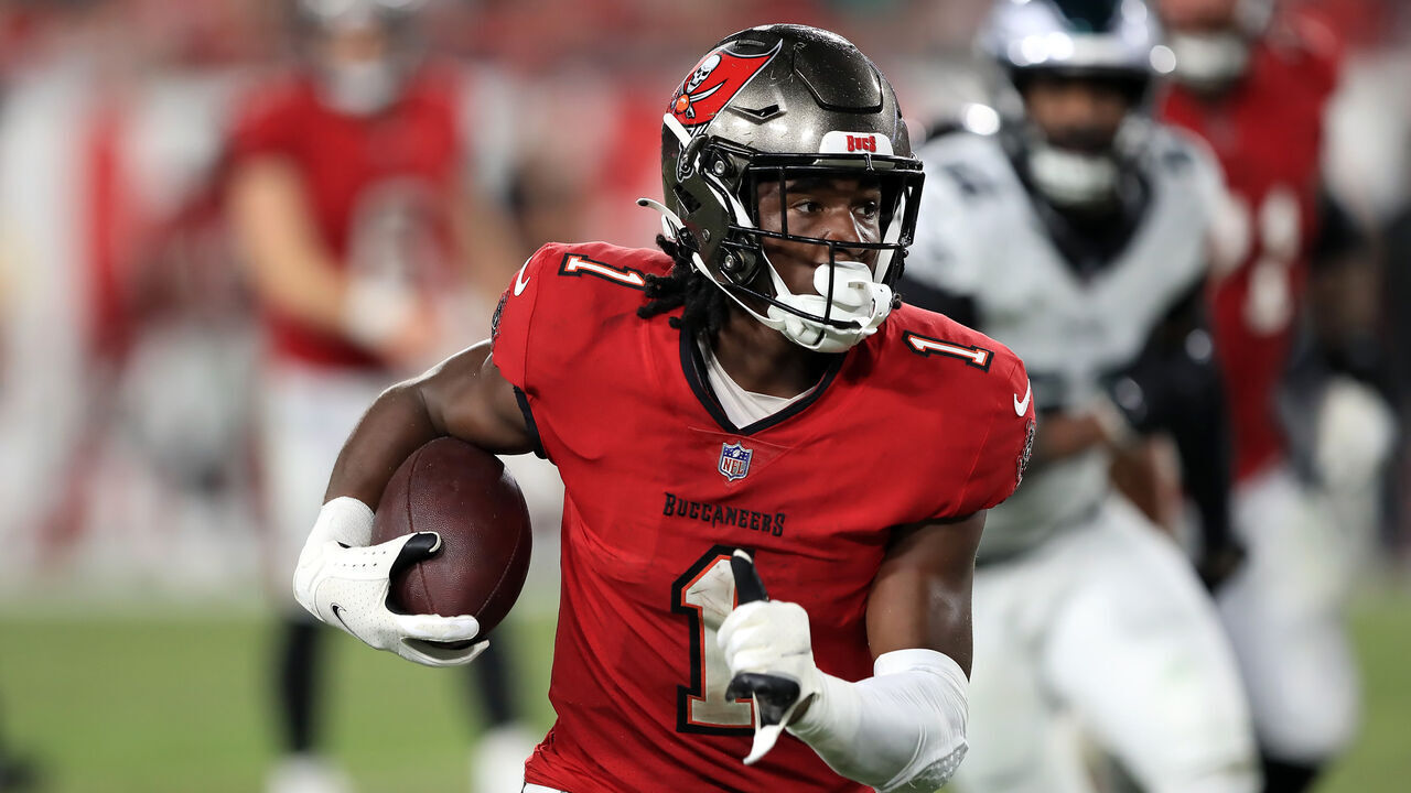TAMPA, FL - SEPTEMBER 25: Tampa Bay Buccaneers Running Back Rachaad White (1) carries the ball during the regular season game between the Philadelphia Eagles and the Tampa Bay Buccaneers on September 25, 2023 at Raymond James Stadium in Tampa, Florida.