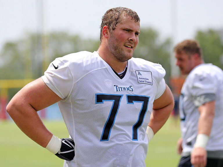 Tennessee Titans Rookie Peter Skoronski Back in Locker Room After Emergency  Appendectomy - Sports Illustrated Tennessee Titans News, Analysis and More