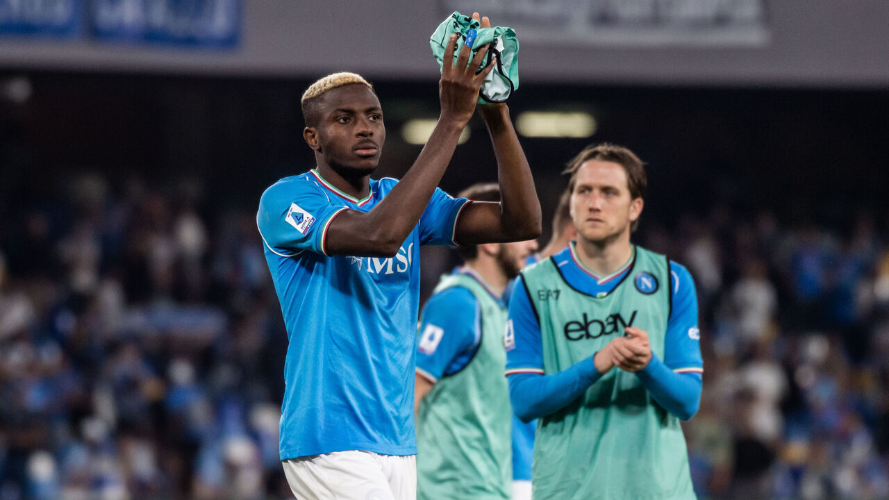 NAPLES, ITALY - SEPTEMBER 27: Victor Osimhen of SSC Napoli celebrates after the Serie A TIM match between SSC Napoli and Udinese Calcio at Stadio Diego Armando Maradona on September 27, 2023 in Naples, Italy.