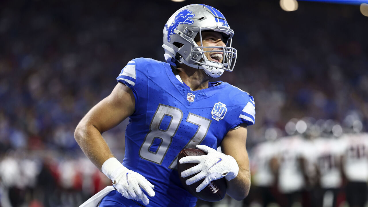 DETROIT, MI - SEPTEMBER 24: Sam LaPorta #87 of the Detroit Lions celebrates after scoring a touchdown during an NFL football game against the Atlanta Falcons at Ford Field on September 24, 2023 in Detroit, Michigan.