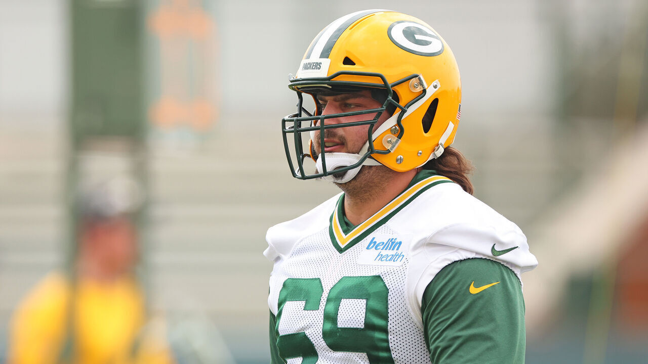 ASHWAUBENON, WISCONSIN - MAY 31: David Bakhtiari #69 of the Green Bay Packers participates in an OTA practice session at Don Hutson Center on May 31, 2023 in Ashwaubenon, Wisconsin.
