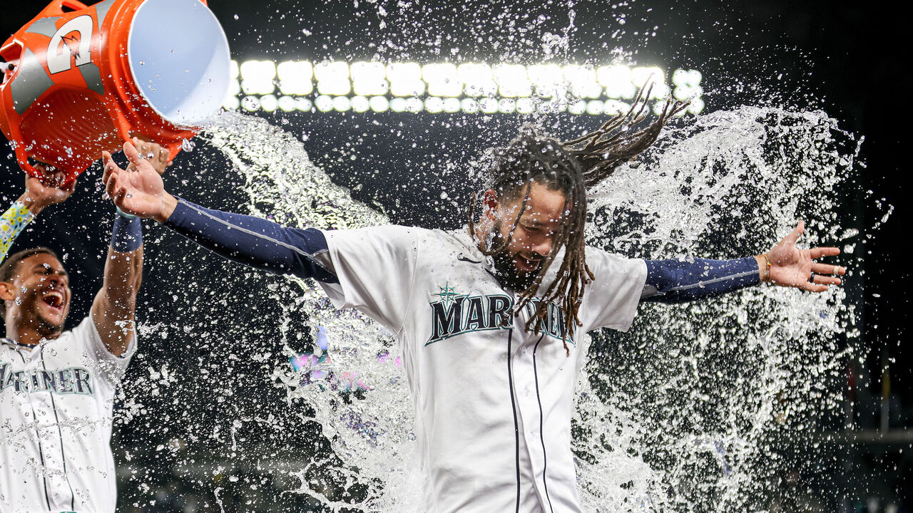 Crawford has 4 hits, Rodríguez homers in Mariners' 6-2 victory