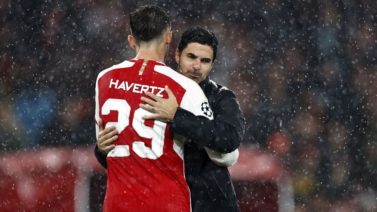 LONDON - (l-r) Kai Havertz of Arsenal FC, Arsenal FC coach Mikel Arteta during the UEFA Champions League match between Arsenal FC and PSV Eindhoven at the Emirates Stadium on September 20, 2023 in London, United Kingdom. ANP MAURICE VAN STEEN